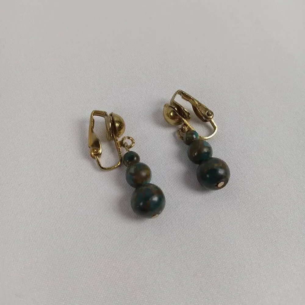 5/$25 Teal beaded earrings - Picture 1 of 5